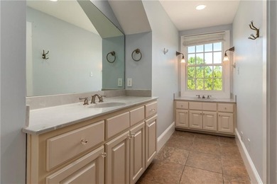 REDUCED PRICE! Welcome to 705 Hernando Place. This home has been - photo 38