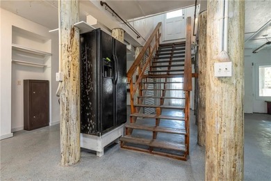 REDUCED PRICE! Welcome to 705 Hernando Place. This home has been - photo 40