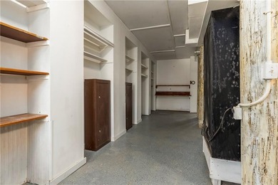 REDUCED PRICE! Welcome to 705 Hernando Place. This home has been - photo 42