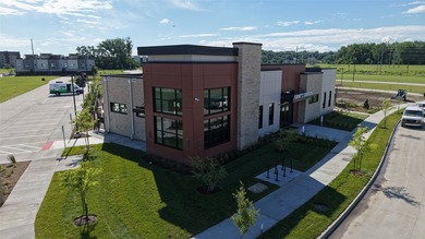 Don't let the one-bedroom layout fool you-this top-floor Juno - photo 3