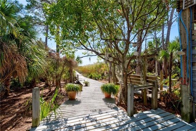 REDUCED PRICE! Welcome to 705 Hernando Place. This home has been - photo 53