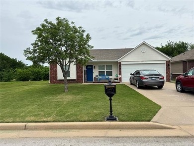 (private lake, pond, creek) Home Sale Pending in Broken Arrow Oklahoma