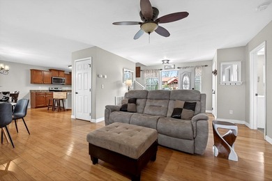 Fully furnished lake-area retreat located in The Falls at Center - photo 5
