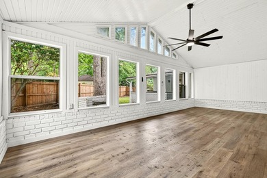 Set within the established golf course community of Shadowmoss - photo 15
