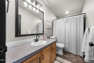 Situated on 4.72 beautifully maintained acres, this updated 3 - photo 17
