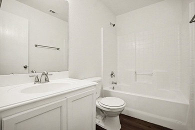 Welcome to this impressive 5-bedroom, 3.5-bathroom two-story - photo 22