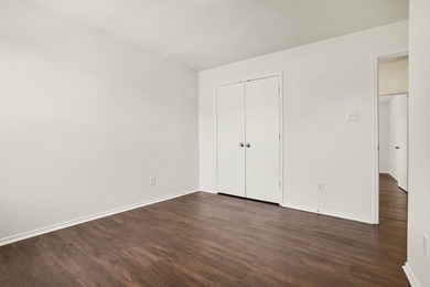 Welcome to this impressive 5-bedroom, 3.5-bathroom two-story - photo 27