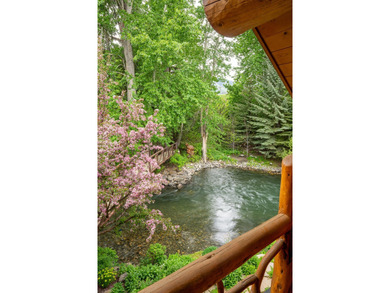 This incredible waterfront lodge could not be replicated at this - photo 27