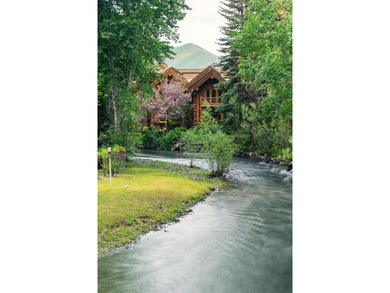 This incredible waterfront lodge could not be replicated at this - photo 30
