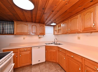 Experience the comfort of a home on Bruce Lake, where you can - photo 33