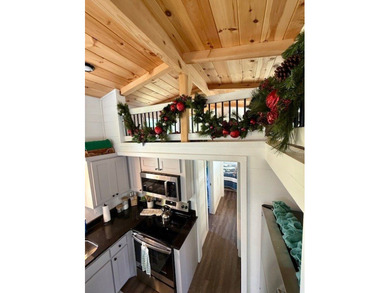Welcome to this beautifully constructed tiny home, nestled on 3 - photo 5