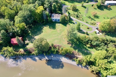Hudson River - Columbia County Home For Sale in Coxsackie New York