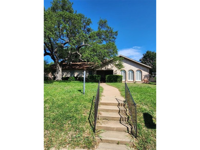 Lake Waco Home For Sale in Woodway Texas