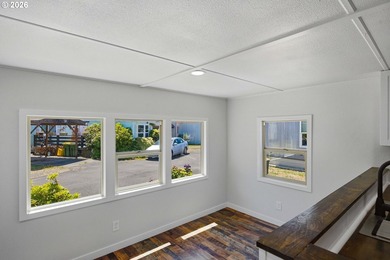 Move-in ready and beautifully remodeled! This 2-bedroom, 1-bath - photo 11