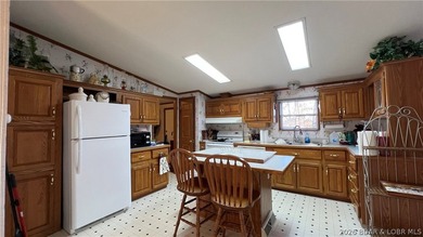 Discover the perfect blend of privacy and convenience with this - photo 14