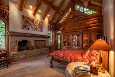 This is the Sun Valley compound you have been waiting for - photo 18