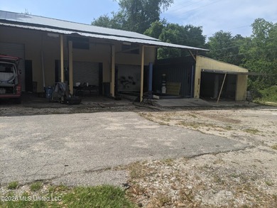 Prime Location on Bienville Blvd., N/S, nearly next door to - photo 3