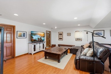 Paradise Found! Welcome to this beautifully maintained two-story - photo 26