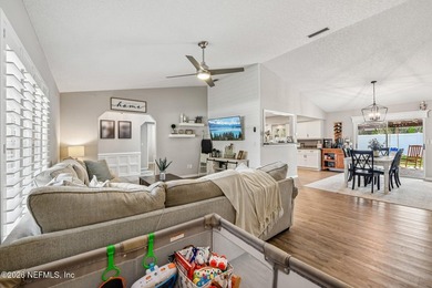 Welcome to this beautifully updated 3-bedroom, 2-bath home - photo 10