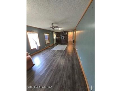 Charming country property with investment potential! This - photo 8