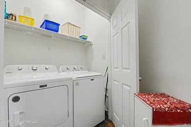 This Fabulous Home has so Many Custom Upgrades and Renovations!! - photo 13