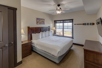 Sought after 4th floor, Lake View Condo at Chase on the Lake - photo 14