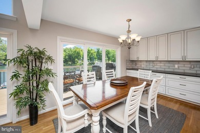 Welcome to 110 Lee Circle, a custom-built, elegant, waterfront - photo 18