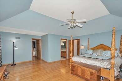Beautifully maintained 5-bedroom, 3.5-bath home with over three - photo 21