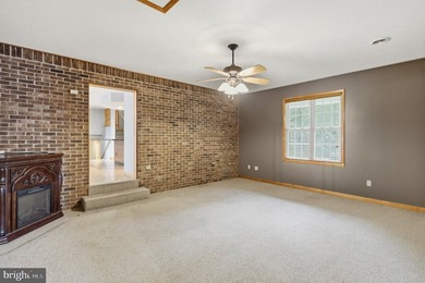 This well-maintained spacious 3-bedroom, 3 bath home was custom - photo 22