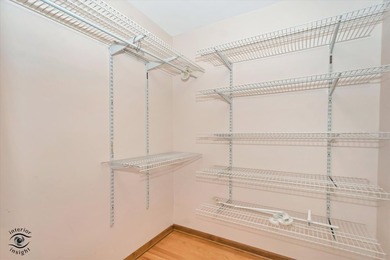 Beautifully maintained 5-bedroom, 3.5-bath home with over three - photo 31