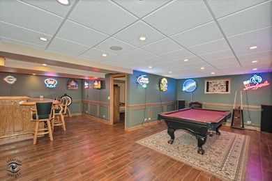 Beautifully maintained 5-bedroom, 3.5-bath home with over three - photo 35