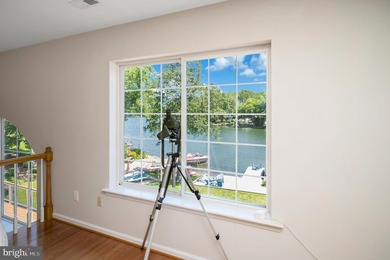 Welcome to 110 Lee Circle, a custom-built, elegant, waterfront - photo 35