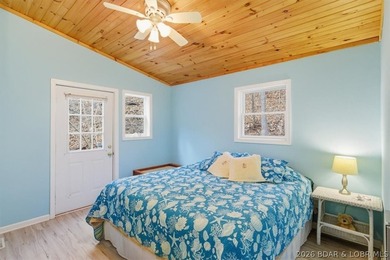 Welcome to your lakefront retreat in coveted Indian Creek Cove - photo 38