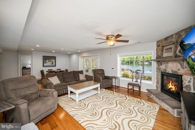 Welcome to 110 Lee Circle, a custom-built, elegant, waterfront - photo 46