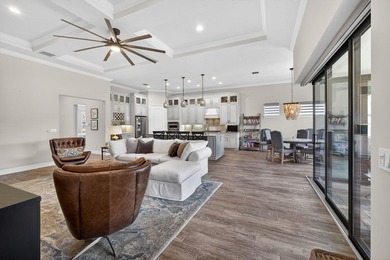 Welcome to your own slice of paradise in this beautifully - photo 29