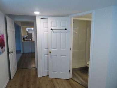 Turnkey Ready Comfortable Open Floor Plan. Bedrooms are on - photo 18