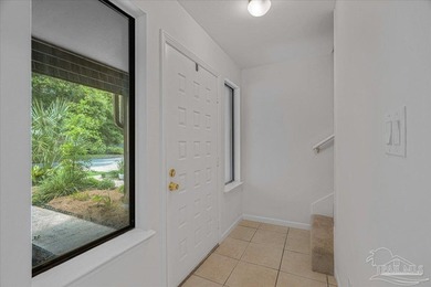 Welcome to the epitome of low-maintenance, high-convenience - photo 22