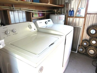 Turnkey Ready Comfortable Open Floor Plan. Bedrooms are on - photo 28