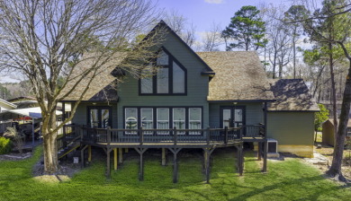 Waterfront Beauty on Harbor Point Peninsula - photo 5