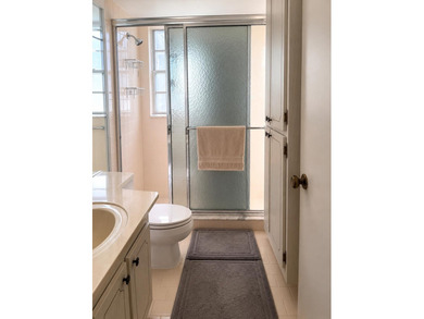 FIRST FLOOR CORNER GEM IN AN ACTIVE 55 + COMMUNITY !!! ENJOY - photo 4