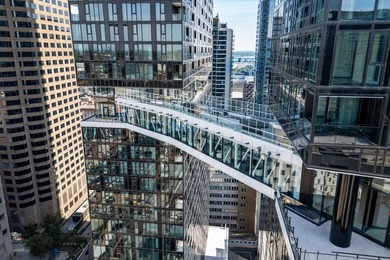 Remarkable penthouse atop Tower 1 of the prestigious MAESTRIA - photo 3