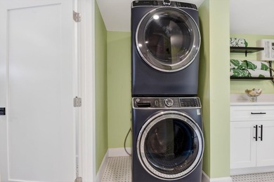 Welcome to 366 Putnam Ranch! This renovated and fully furnished - photo 11