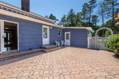 Your North Fork Escape Awaits...Discover the charm of coastal - photo 18