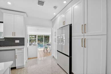 Welcome to 366 Putnam Ranch! This renovated and fully furnished - photo 22