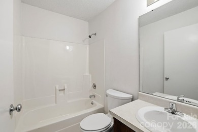 Nestled on a private, tree-lined one-acre lot in Mountainbrook - photo 23