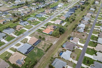 Welcome to your future home in sunny Southwest Florida! This - photo 5