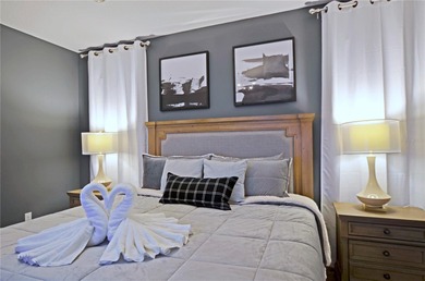 Lake Front short team Vacation home Experience luxury living in - photo 4