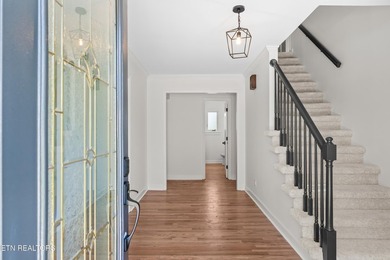 Welcome to this beautifully renovated 5-bedroom, 3.5-bath home - photo 5