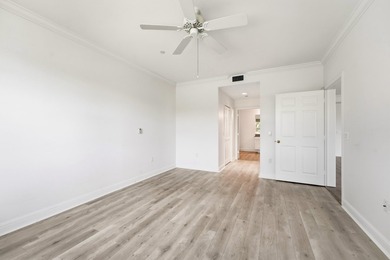 Experience spacious luxury in the largest corner unit in Camden - photo 19