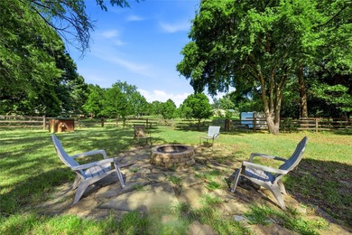 Enjoy the beauty of lake living in this spacious 4-bedroom - photo 21